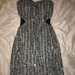 BEBE DRESS